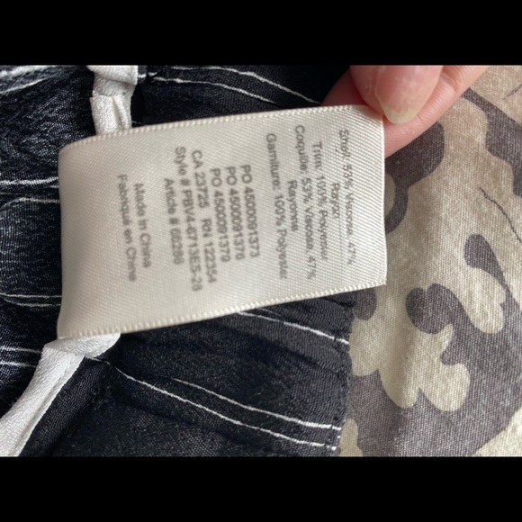 Wilfred Aritzia | Cropped Ankle Pants | size XS | striped - Picture 7 of 11